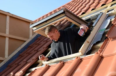 Pose de fenêtres de toit Velux à l'Hosmes